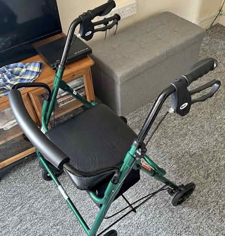 Photo of Seated Walker (Telford TF2 Ketley Bank) #3