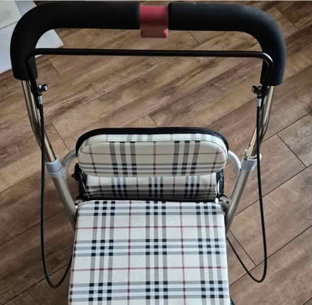 Photo of Seated Walker (Telford TF2 Ketley Bank) #4