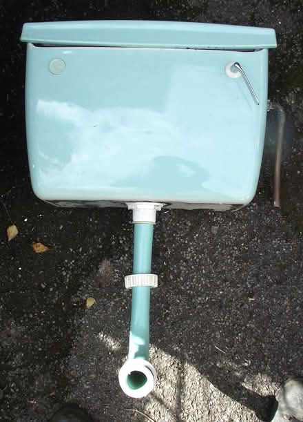 Photo of free Vintage Avocado Green Cistern (Belper DE56) #1