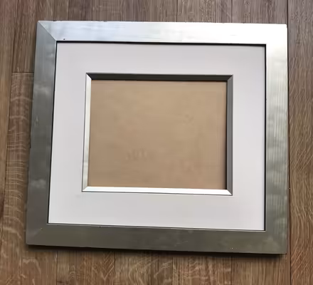 Photo of free Shabby Chic Style Frame with Mount (BR6) #1