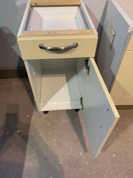 Photo of free Kitchen unit (Slyne-with-Hest LA2) #1