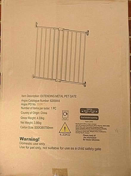 Photo of free Extending metal pet gate (Bushey Village WD23) #1