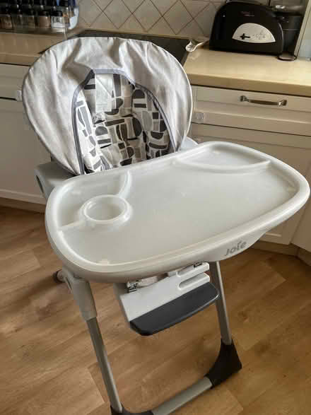 Photo of free child seat (N4) #1