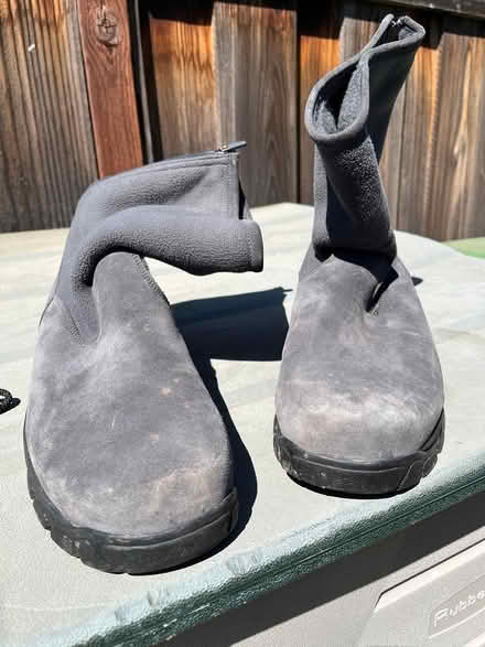 Photo of free snow boots (Cox and Seagull, Saratoga) #1