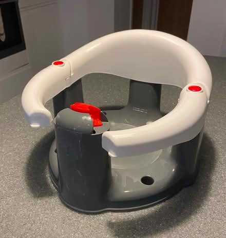 Photo of free Baby bath seat 6+ months (Shenfield CM15) #3