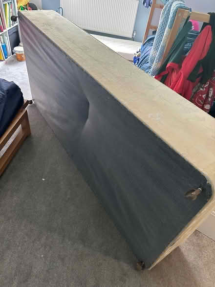 Photo of free Divan single bed BASE ONLY (Beckenham BR3) #3
