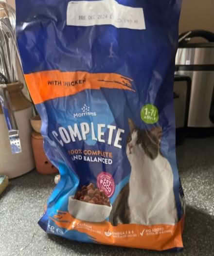 Photo of free Dry cat food (B16) #1