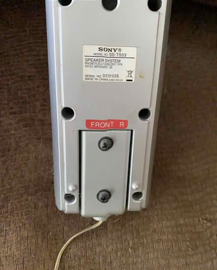 Photo of free Sony Speakers (Downtown near Museum of Nature) #2