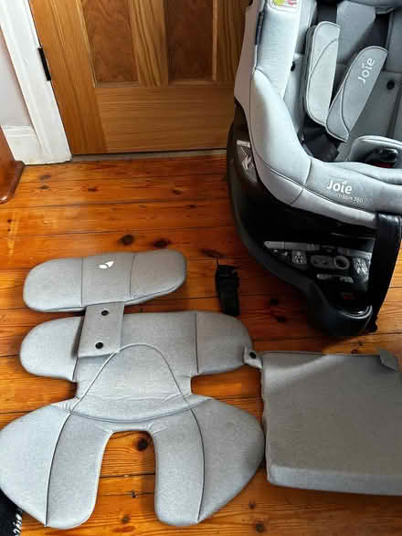 Photo of free Joie I-Spin 360 Car seat (Timperley WA15) #3