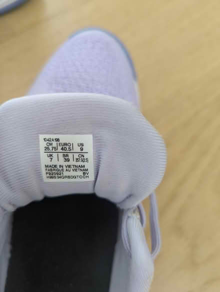 Photo of free Asics tennis shoes UK7 (Raynes Park SW20) #4