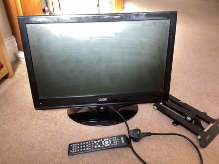 Photo of free 21” Logic tv (Moor Park L9) #2