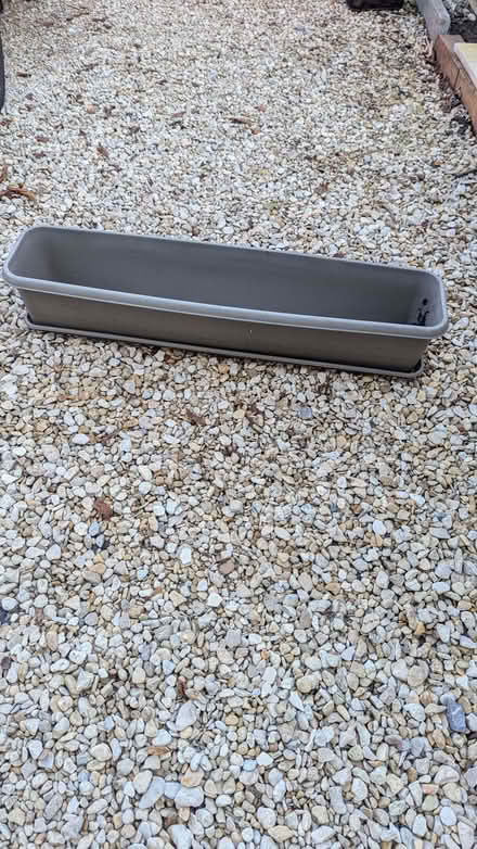 Photo of free Grey plastic plant trough with tray 99cm long (New Marston OX3) #2