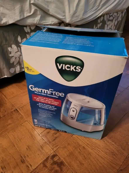 Photo of free Vicks Humidifier - 2L (Murray Hill) #2