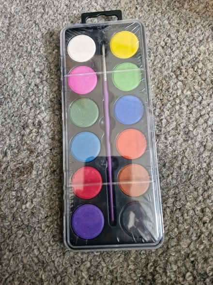 Photo of free Paint set (Grove Park SE9) #1