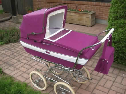 Photo of free Baby Pram (Barrhaven Common) #1