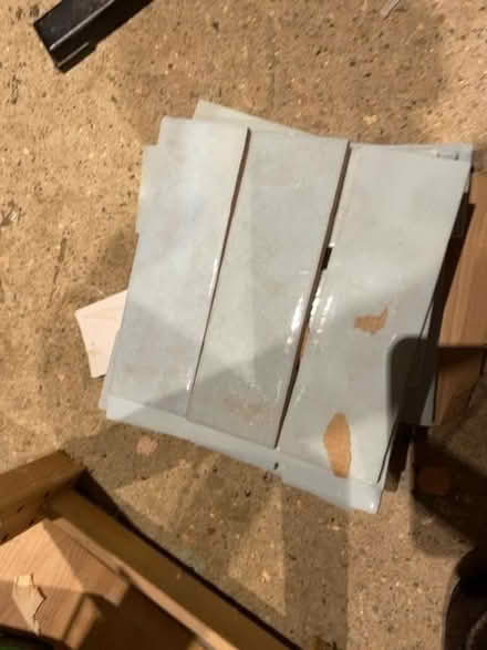 Photo of free C 50 wall tiles (Marshalswick AL1) #1