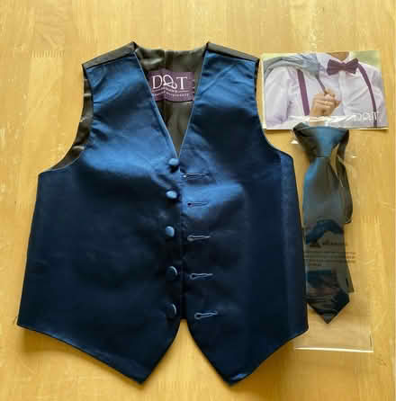 Photo of free Boys waistcoat & tie- 2 years (Sale M33) #1