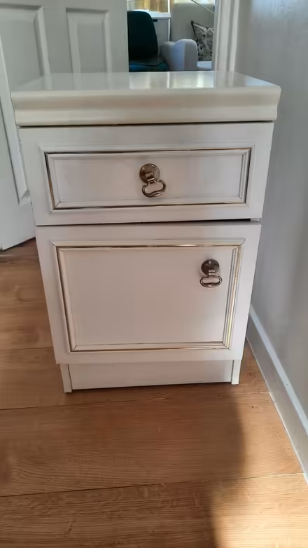 Photo of free Bedside cabinet (Rose Hill OX4) #1