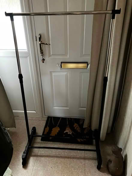 Photo of free clothes rail (WN7) #2