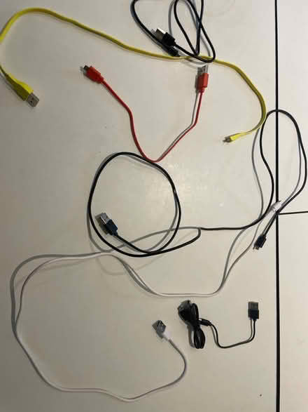 Photo of free 7 cables for kindle (E8) #1