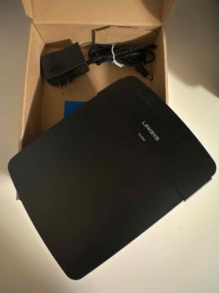 Photo of free LinksysE1200 2.4GHz WirelessNrouter (West Beverly Hills) #1