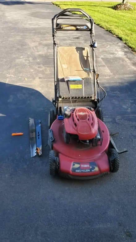 Photo of free Lawn Mower (Farmington, MN) #2