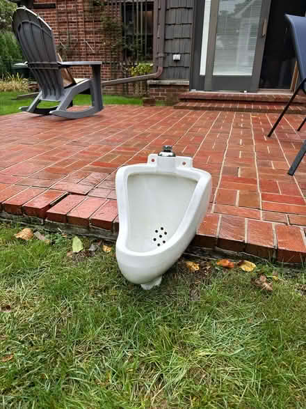 Photo of free Vintage urinal (West Beverly Hills) #3