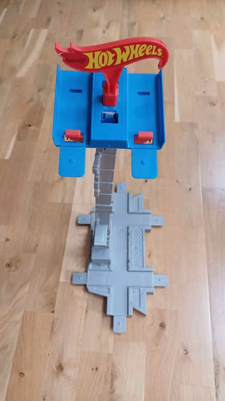 Photo of free Hot Wheels Tower (Redford EH13) #1