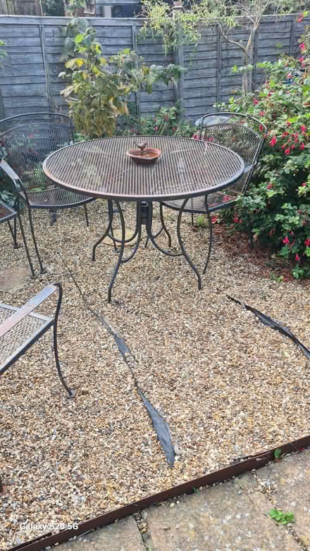 Photo of free Garden Metal Table And 4 Chairs (CT11) #3
