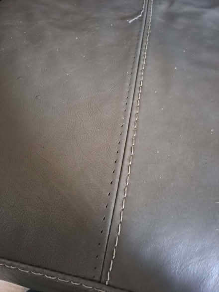Photo of free Sofa (Sinfin DE24) #3