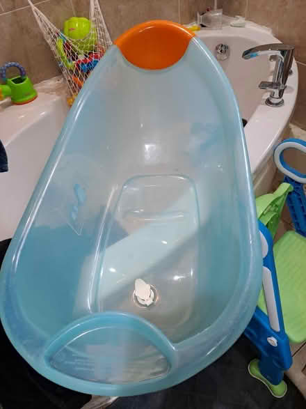 Photo of free Baby bath (S8 Lowedges) #1