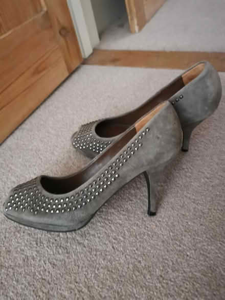 Photo of free Zara high heeled court shoes (SG9) #2