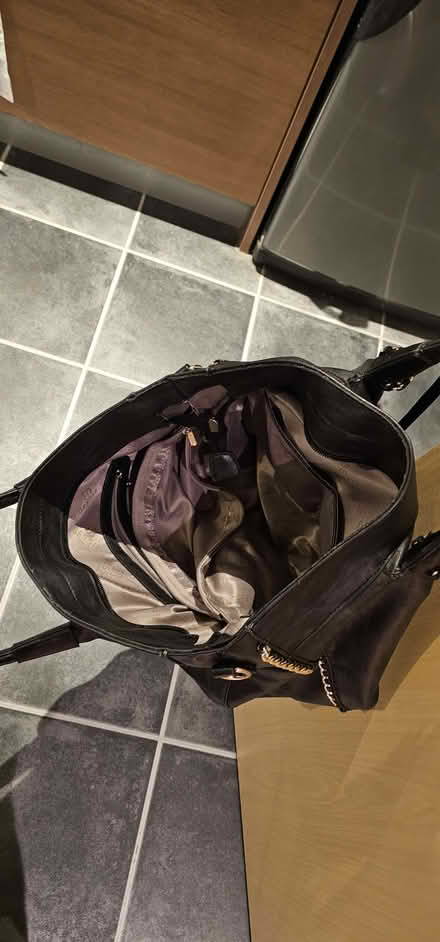 Photo of free Leather Handbag (Beswick M11) #3