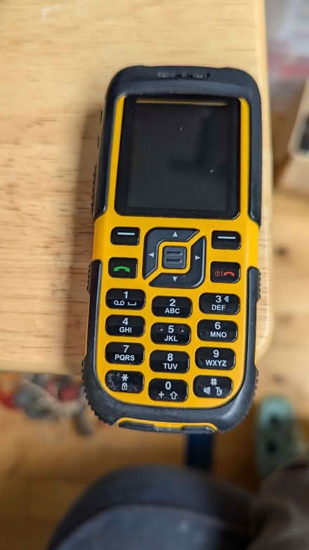 Photo of free JCB Mobile Phone -not working (Cutteslowe OX2) #2