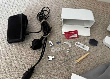 Photo of free Singer Sewing Machine (LE7 Ratcliffe on the Wreake) #3