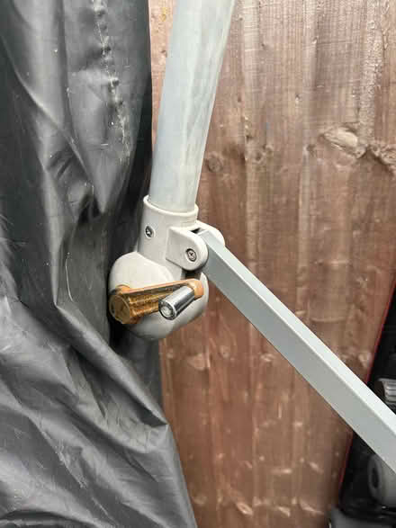 Photo of free Overhanging parasol (Borehamwood, WD6) #3