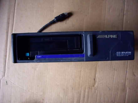 Photo of free Alpine CD Car Compact Disc Changer (Whitley SN12) #3