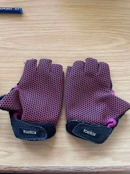 Photo of free Pilates / yoga gloves (The Hockering GU22) #2
