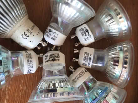 Photo of free G10 led light bulbs various brands (CM12) #2