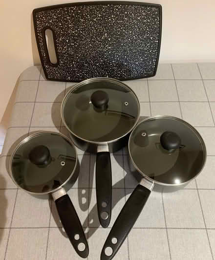 Photo of free Non-stick pot set & chopping board (Bassingbourn-cum-Kneesworth SG8) #1