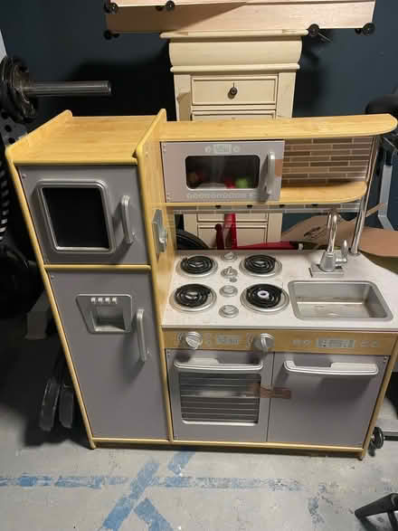 Photo of free Kid Kraft Uptown Kitchen (Tuxedo, NY) #1