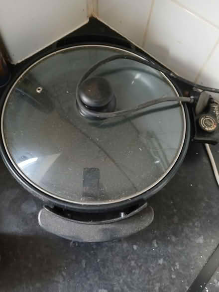 Photo of free Electric frying pan (South norwood SE25) #1