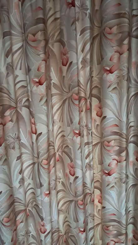Photo of free Curtains (DA1) #1