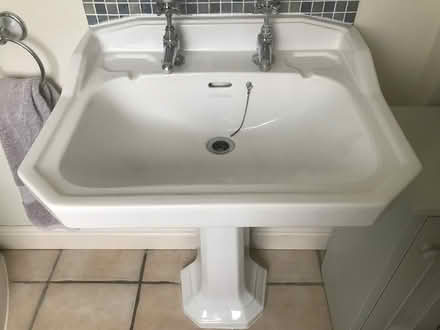 Photo of free Heritage wash basin and toilet (Bath BA1) #1