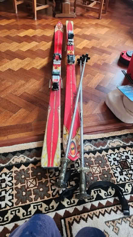 Photo of free Skis (Ridgeway Dr & Ridgeway Rd) #1