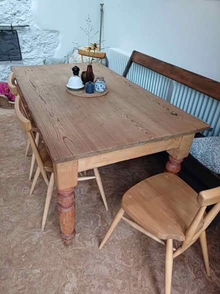 Photo of free Dining table (LA9) #4