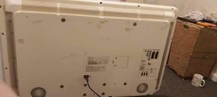 Photo of free phillips tv 42ins (TW14 Feltham) #2