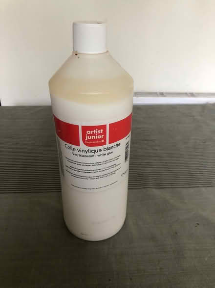 Photo of free 1000 ml pot PVA glue (Peckham) #1