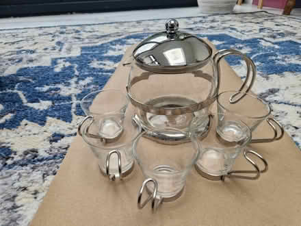 Photo of free Glass teapot and 5 glass cups (Enfield EN3) #1