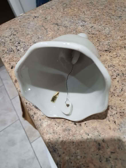 Photo of free China bedside bell. (Bolton le Sands LA5) #2
